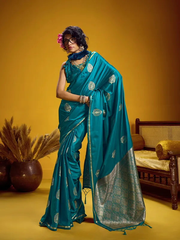 Teal_Embellished_Saree_For_Women
