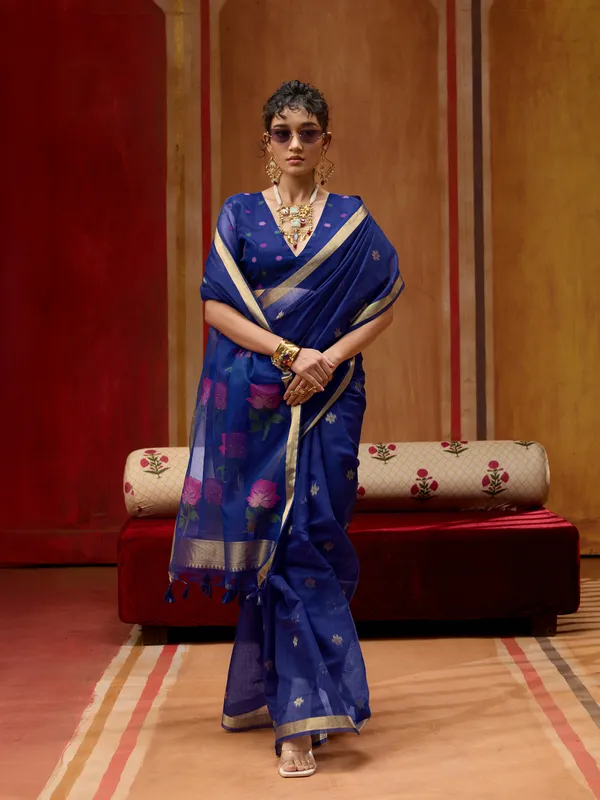 Blue_Printed_Saree_For_Women