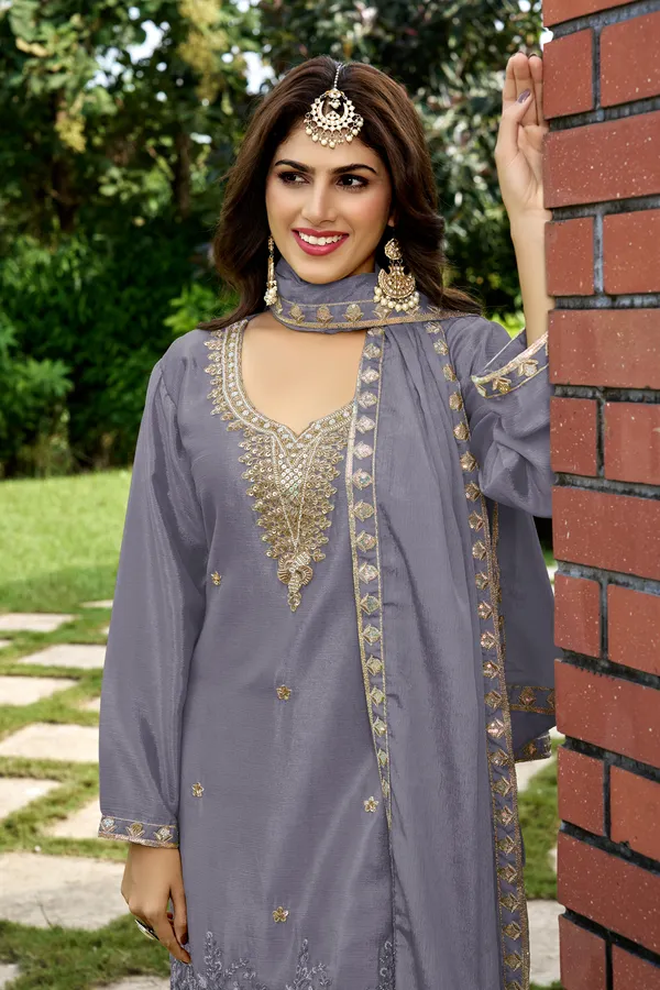 Lavender_Embroidered_Ethnic_Suit_Set_for_Women