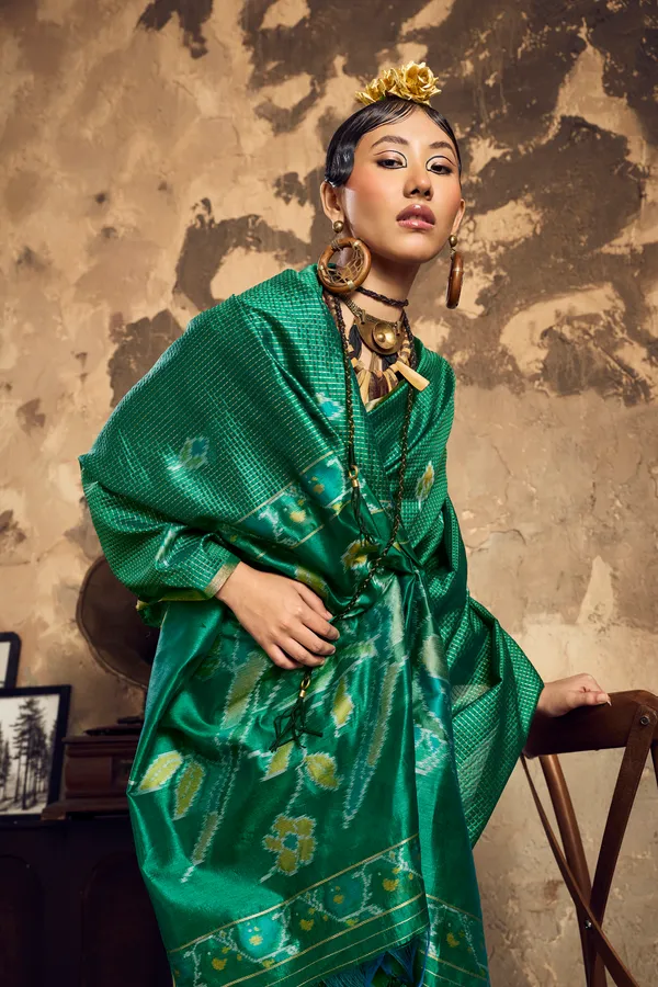 Green_Woven_Traditional_Saree_for_Women