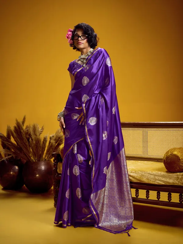 Purple_Zari_Saree_With_Blouse_for_Women