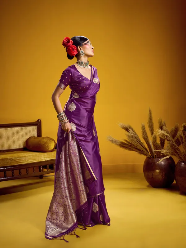 Purple_Silk_Zari_Motif_Saree_for_Women