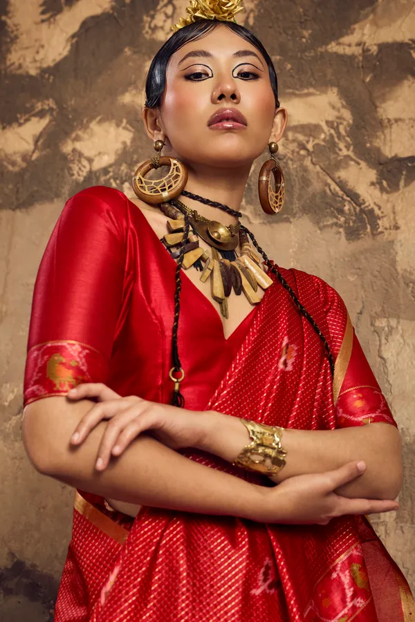 Red_Printed_Saree_With_Blouse_for_Women