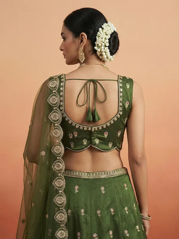 Green_Embroidered_Lehenga_Choli_Set_for_Women