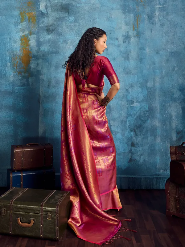 Pink_Silk_Woven_Saree_For_Women