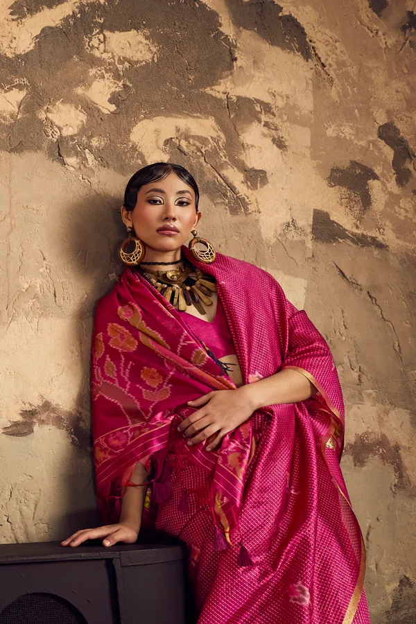 Magenta_Woven_Saree_for_Women