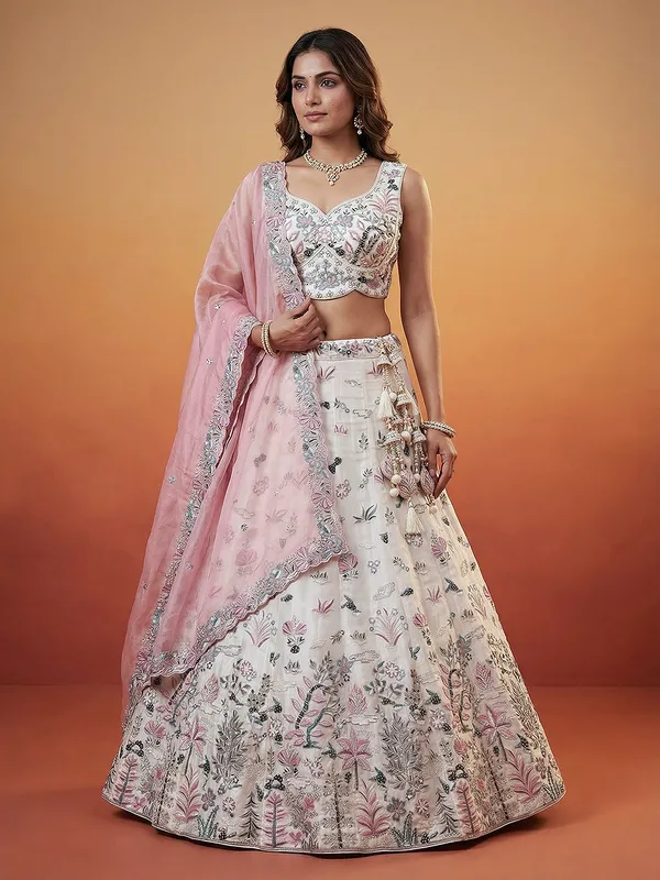 Pink_Floral_Embroidered_Lehenga_Set_for_Women