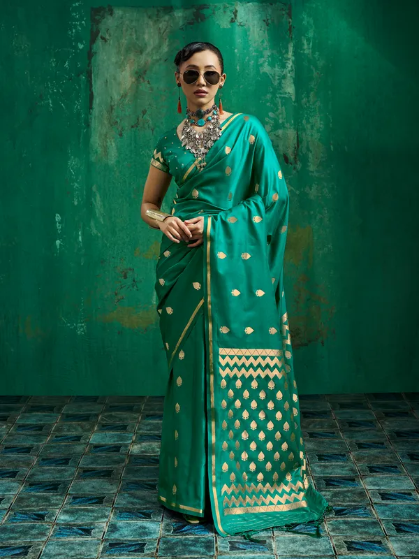 Teal_Gold_Motif_Saree_For_Women