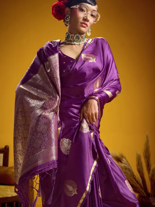 Purple_Silk_Zari_Motif_Saree_for_Women