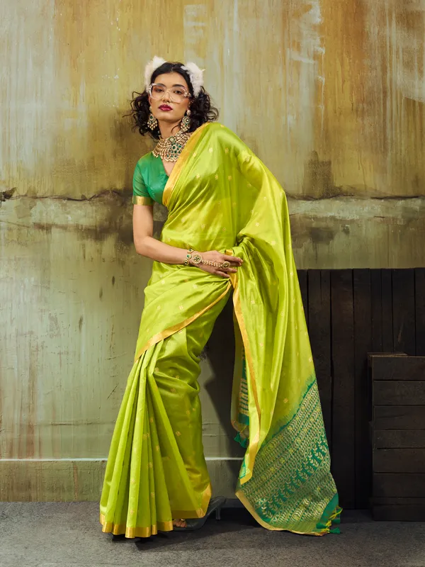 Green_Silk_Saree_for_Women