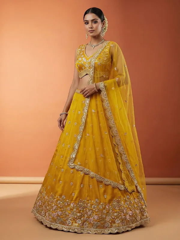 Yellow_Embroidered_Lehenga_Choli_Set_for_Women