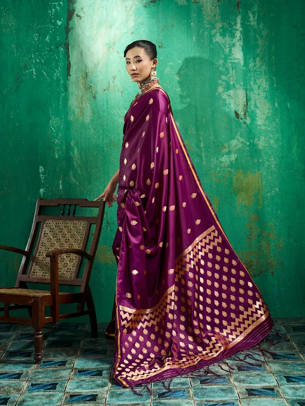 Purple_Traditional_Saree_For_Women