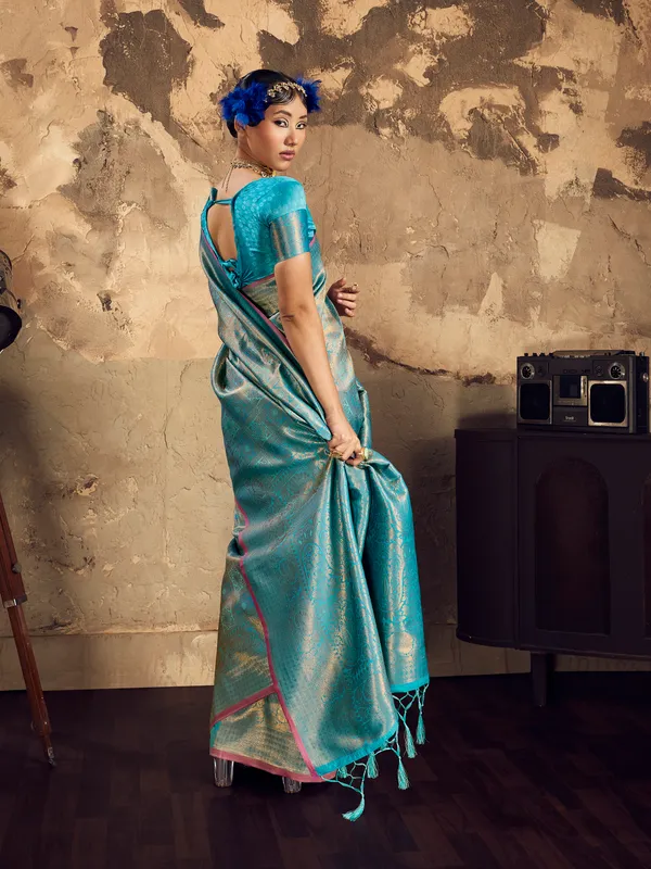 Teal_Brocade_Saree_for_Women