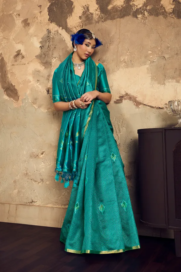 Teal_Woven_Saree_And_Blouse_Set_for_Women