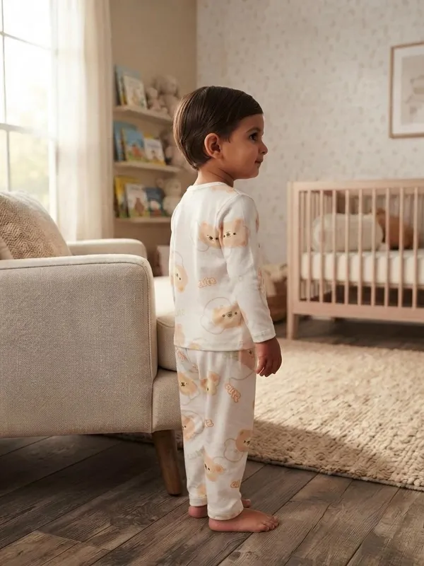 White_Bamboo_Teddy_Print_Night_Suit_For_Babies