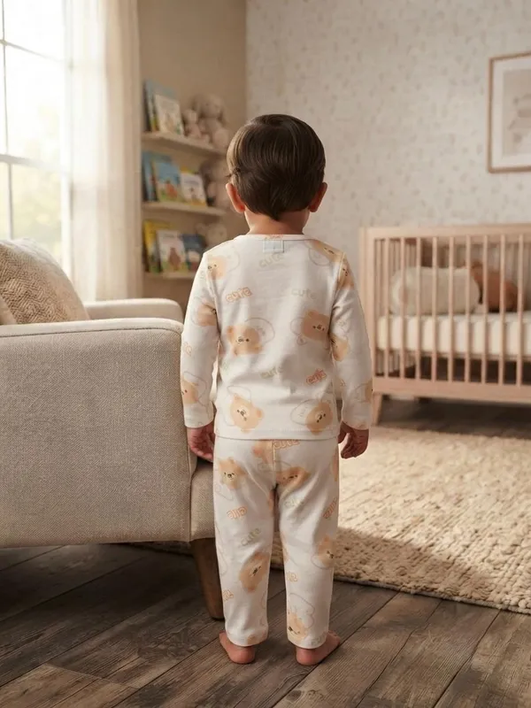 White_Bamboo_Teddy_Print_Night_Suit_For_Babies