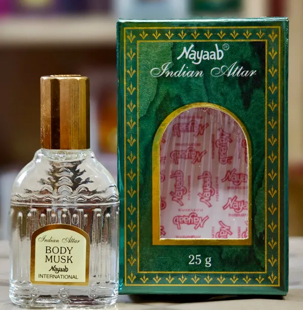Nayaab_Body_Musk_Attar_25_Ml_Floral_Attar