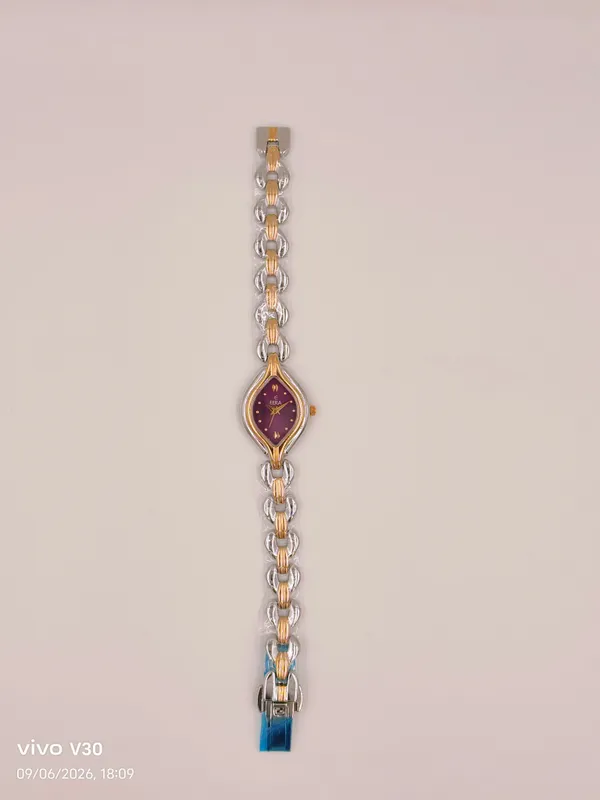 Gold_And_Silver_Classic_Metal_Analog_Watch_For_Women