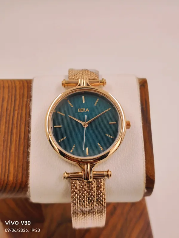 Rose_Gold_Classic_Metal_Analog_Watch_For_Women