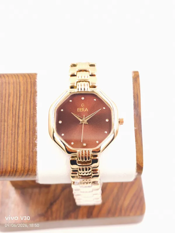Gold_Classic_Metal_Analog_Watch_For_Women