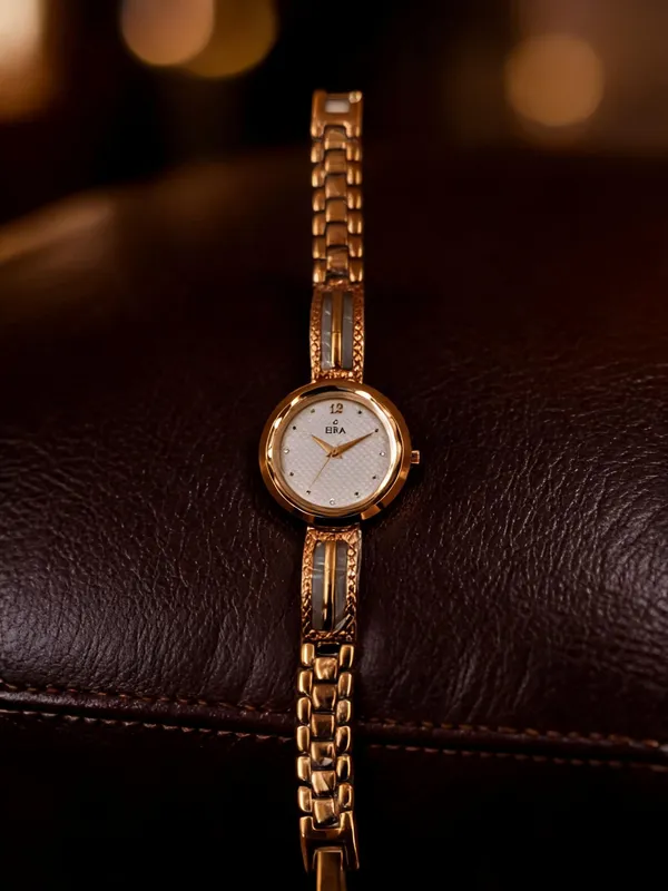 Eera_Gold_Tone_Analog_Bracelet_Watch