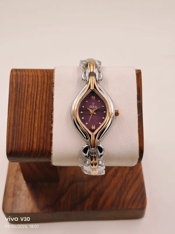 Gold_Classic_Metal_Analog_Watch_For_Women
