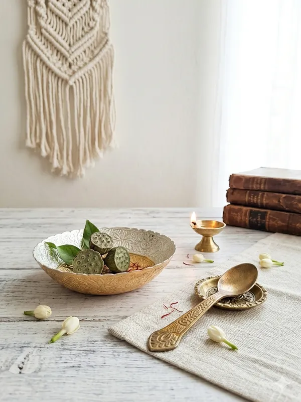 Metal_Floral_Engraved_Bowl_And_Spoon_Set