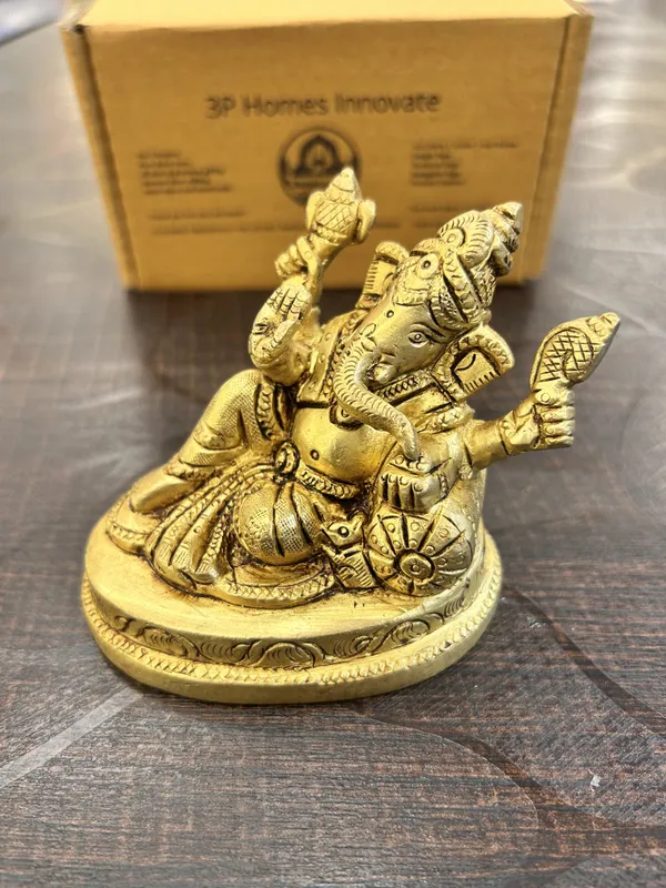 Gold_Tone_Ganesha_Idol_With_Gift_Box