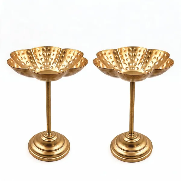 Metal_Traditional_Lotus_Standing_Urli_Bowl_-_Pack_of_2