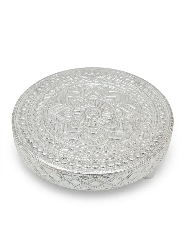 Glass_Ornate_Floral_Pattern_Lidded_Storage_Bowl
