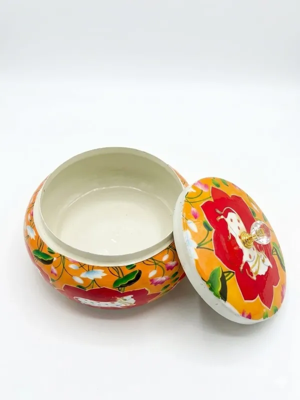 Floral_Pattern_Round_Lidded_Decorative_Storage_Box