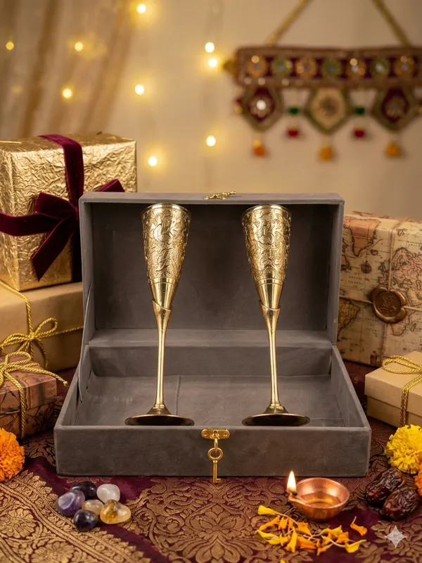 Gold_Tone_Floral_Engraved_Champagne_Flute_Set