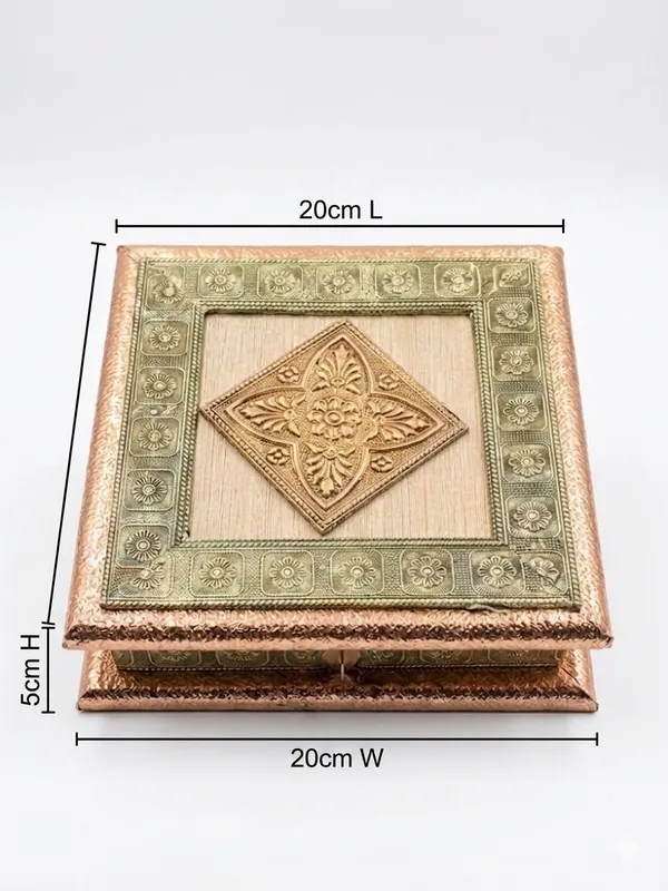Traditional_Floral_Embossed_Decorative_Storage_Box