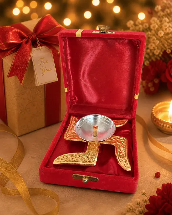 Metal_Festive_Embossed_Diya_Oil_Lamp