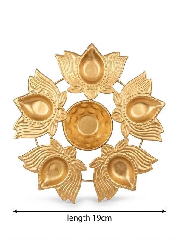 Gold_Finish_Lotus_Diya_Wall_Hanging