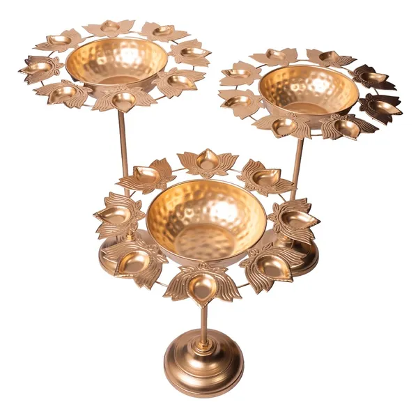 Metallic_Traditional_Lotus_Diya_Stand
