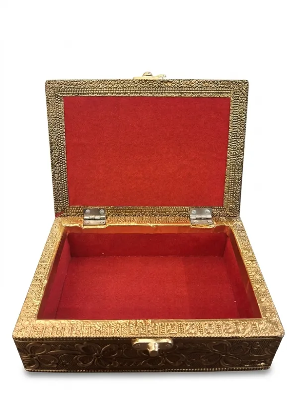 Metal_Traditional_Elephant_Embossed_Decorative_Storage_Box