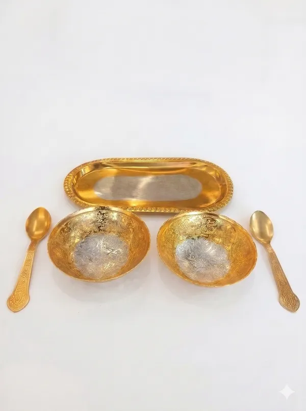 Gold_Finish_Traditional_Pattern_Serving_Set
