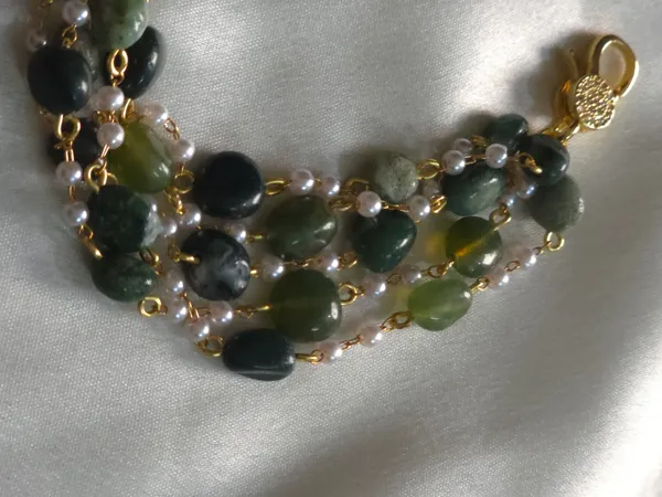 Verdant_Harmony_Multi-Layer_Bracelet