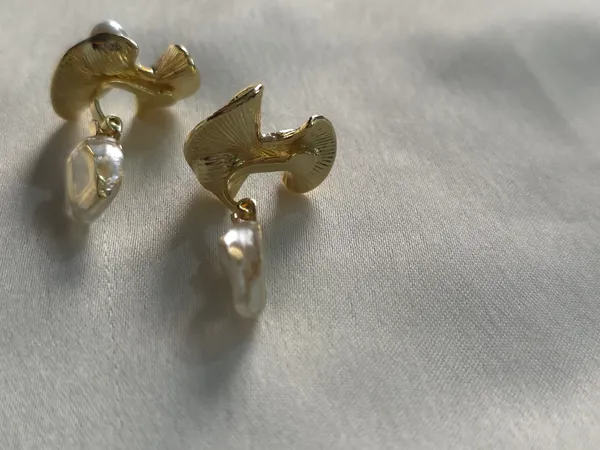 Aurielle_Pearl_Drop_Earrings