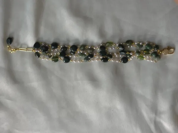 Verdant_Harmony_Multi-Layer_Bracelet