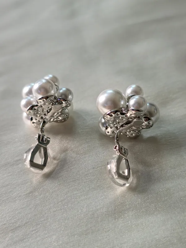 Noor_Pearl_Cluster_Clip_On_Earrings