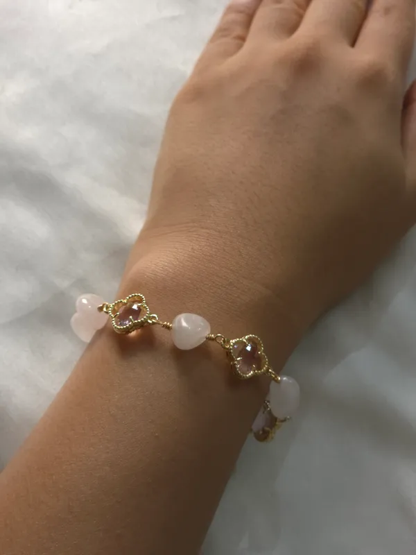 RosÃ©_Clover_Charm_Bracelet