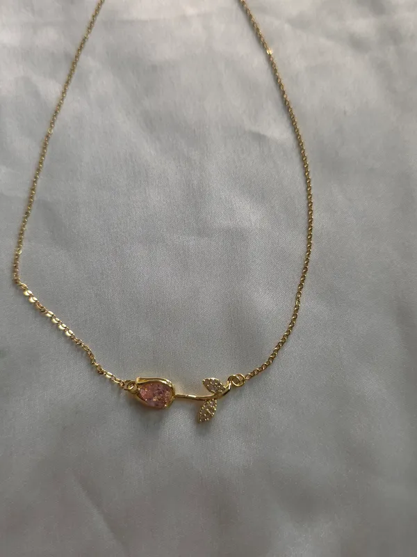 Aabha_Blush_Leaf_Necklace