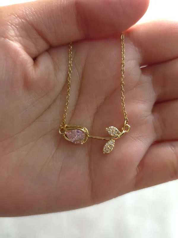 Aabha_Blush_Leaf_Necklace