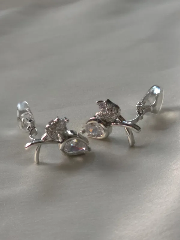 Bloom_Teardrop_Clip_On_Earrings