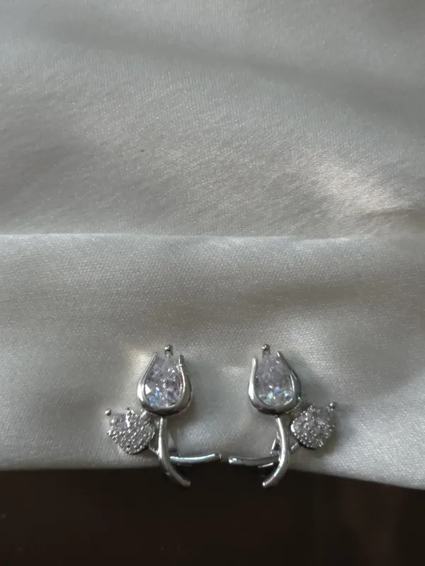 Bloom_Teardrop_Clip_On_Earrings