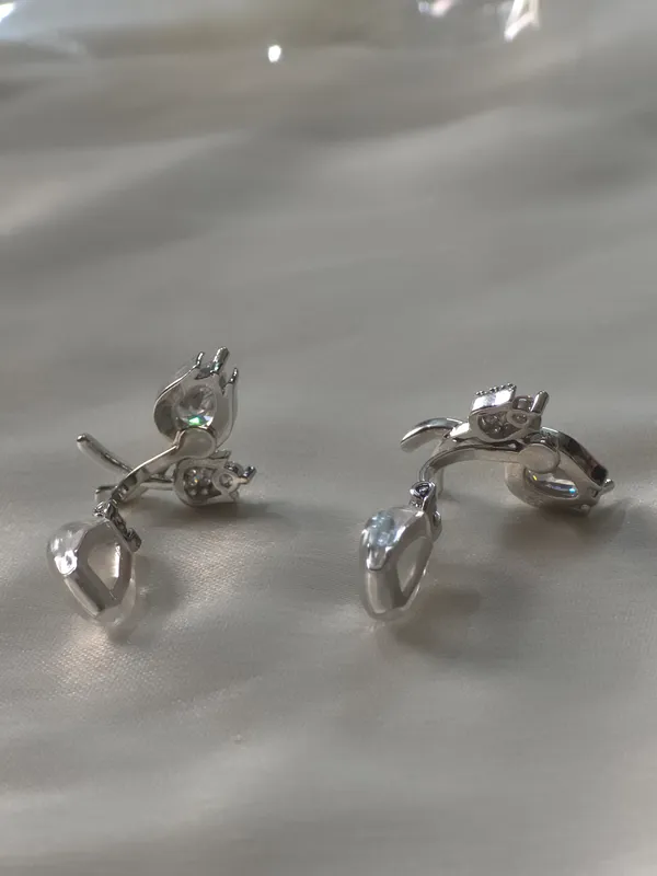 Bloom_Teardrop_Clip_On_Earrings