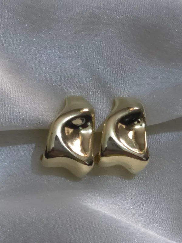 Meltform_Sculpt_Stud_Clip_on_Earrings