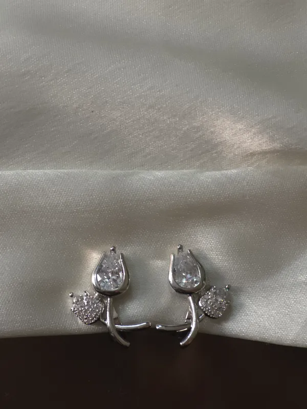 Bloom_Teardrop_Clip_On_Earrings